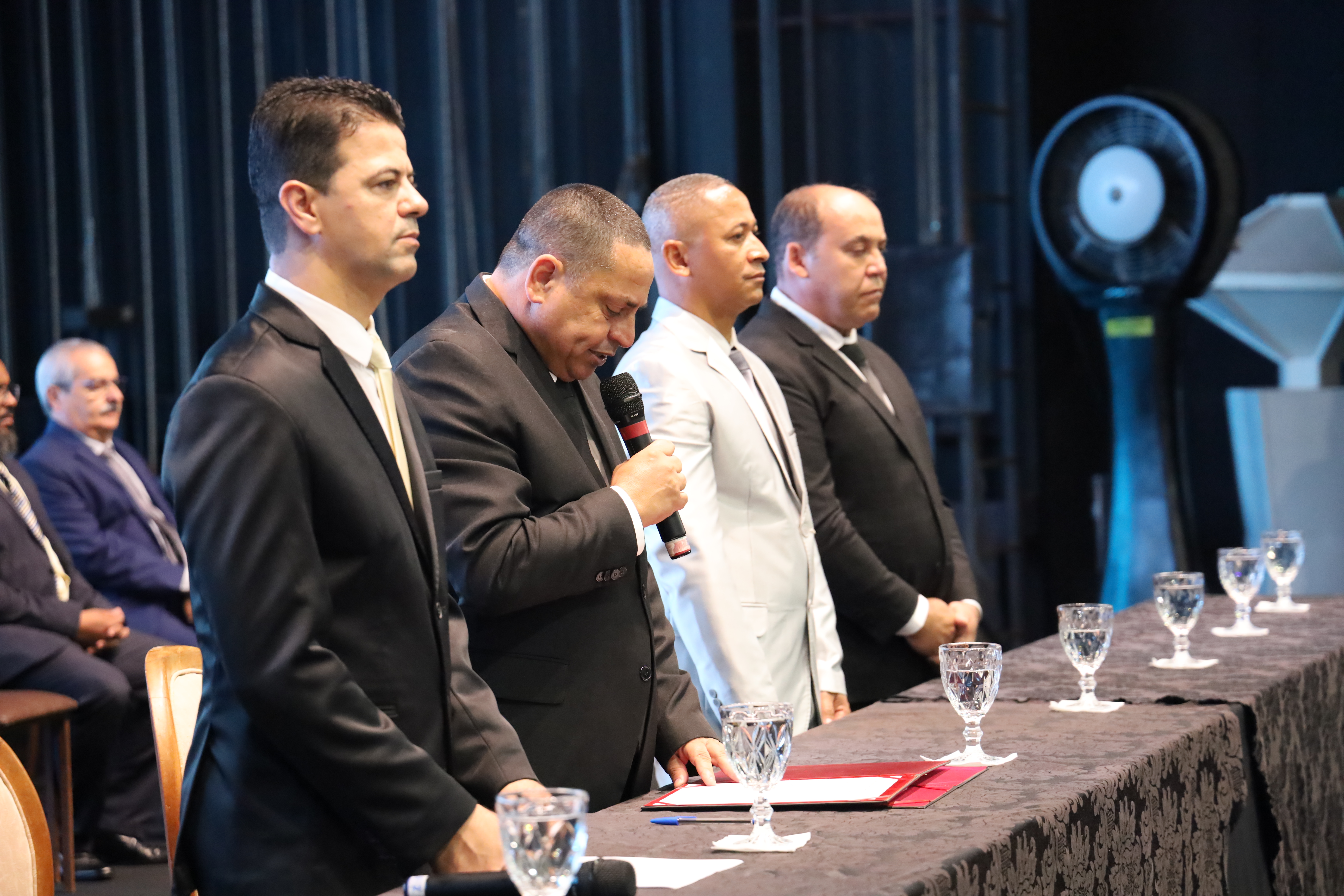 Câmara de Mariana inicia Legislatura 2025-2028 e empossa o prefeito Juliano Duarte e a vice-prefeita Sônia Azzi