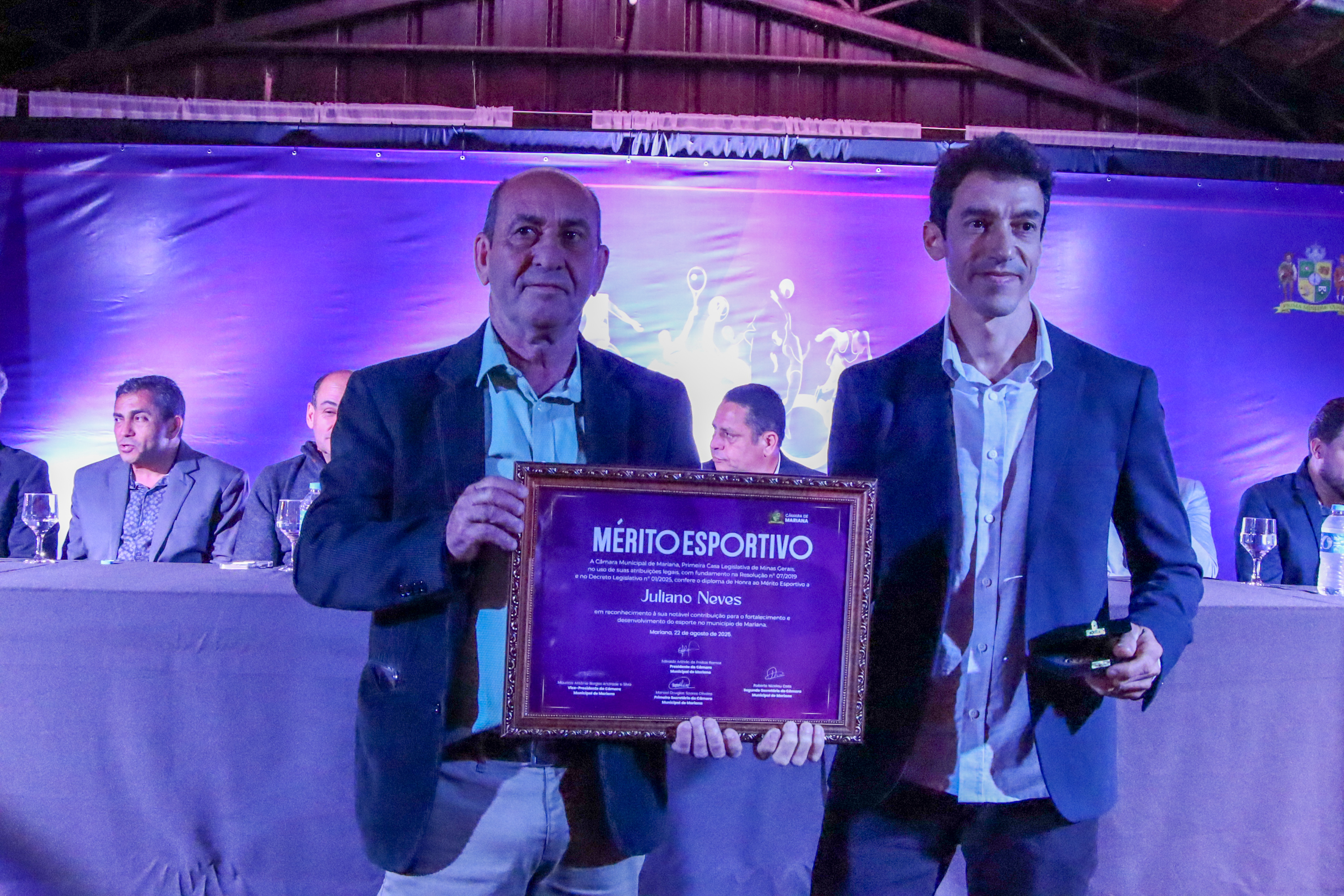 Câmara de Mariana homenageia cidadãos com a medalha do Mérito Esportivo 2025