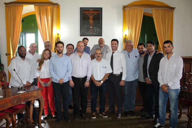 Vereadores recebem visita do delegado Cristiano Arantes