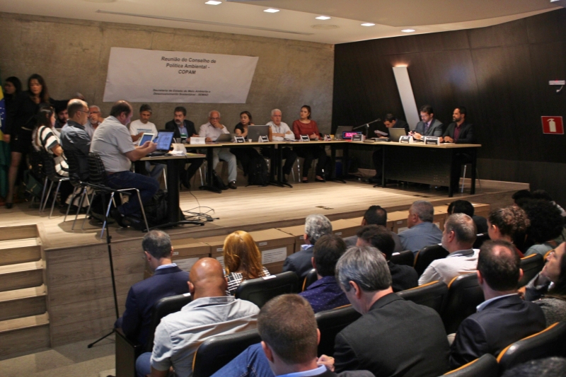 Vereadores participam de reunião que concede LOC para retorno das atividades da Samarco.