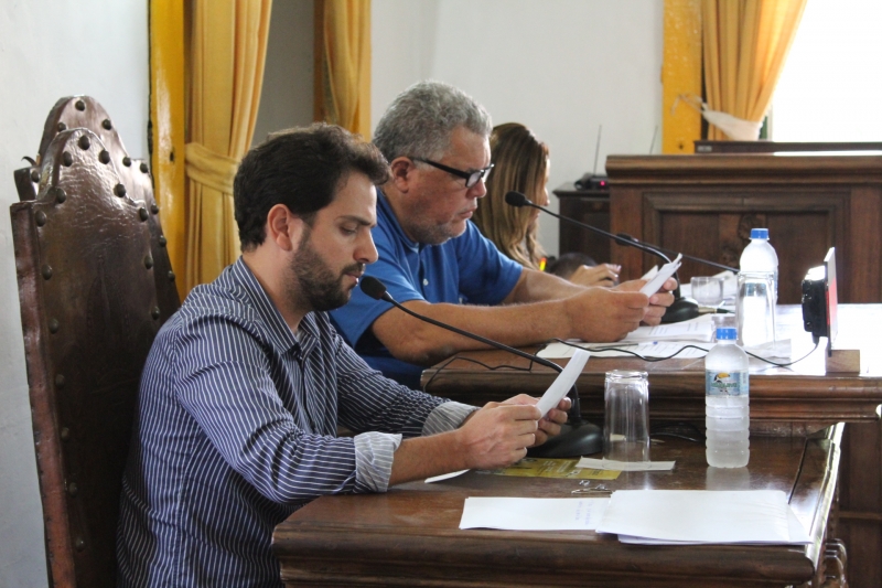 Defesa dos animais e transporte público são temas de reunião da Câmara