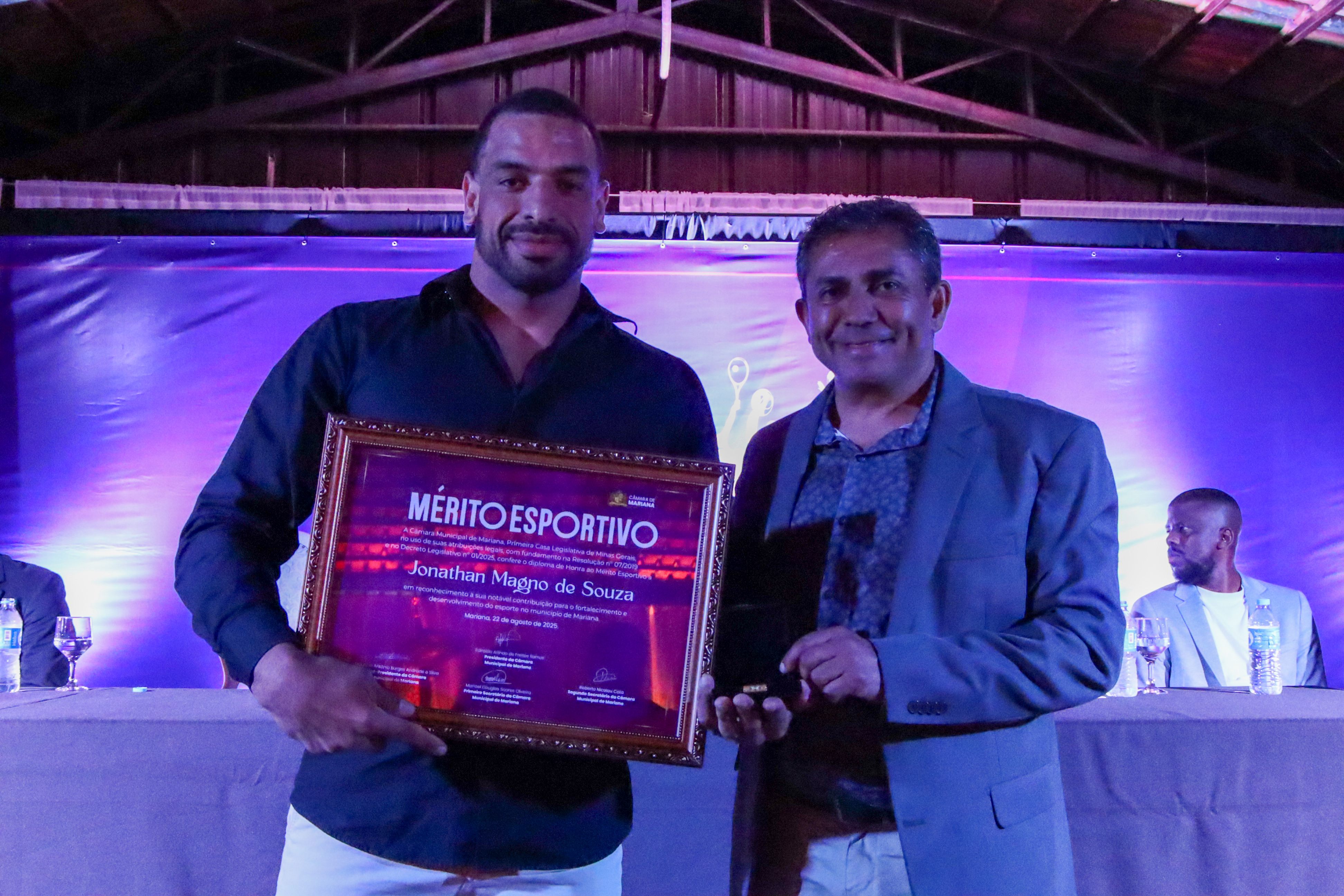 Câmara de Mariana homenageia cidadãos com a medalha do Mérito Esportivo 2025