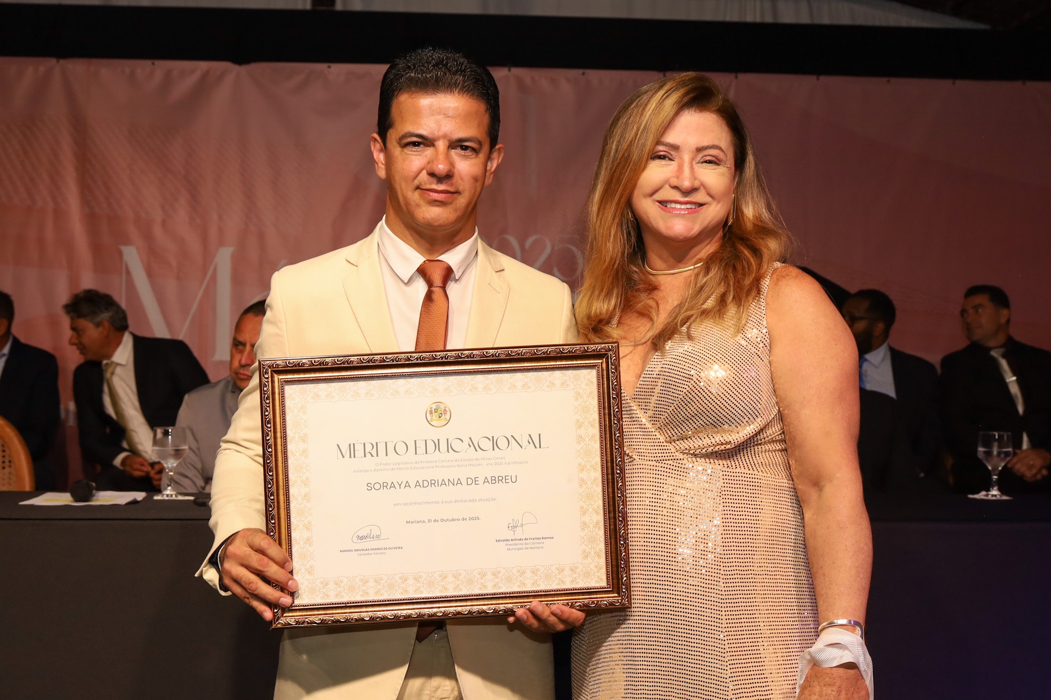 Câmara Municipal de Mariana homenageia personalidades com o Mérito Educacional, Cultural, Social, Racial e Aldravista - Edição 2025