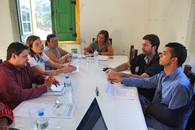 Oferta de soro antipeçonhento e incidência de dengue em Mariana são temas de reunião