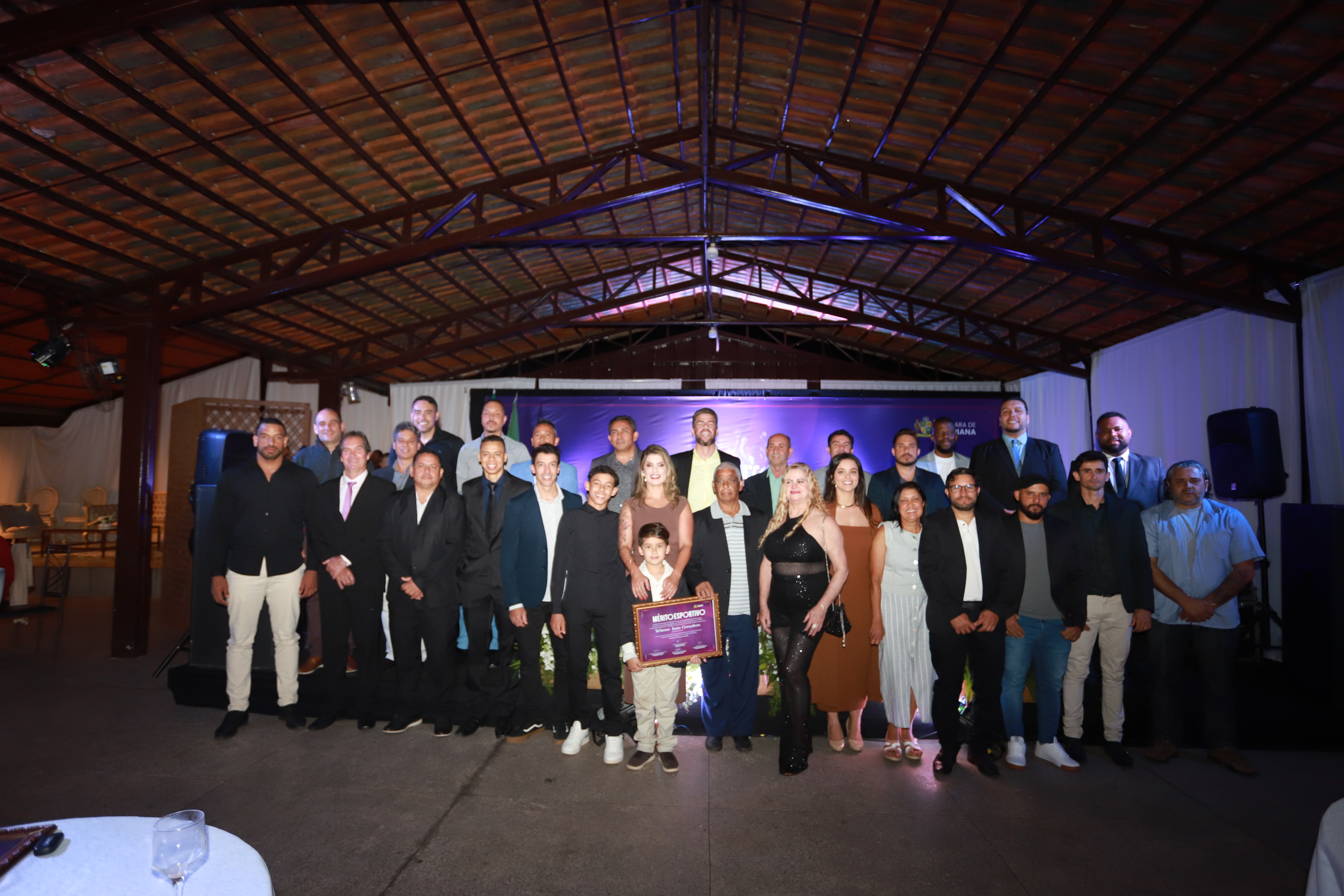 Câmara de Mariana homenageia cidadãos com a medalha do Mérito Esportivo 2025