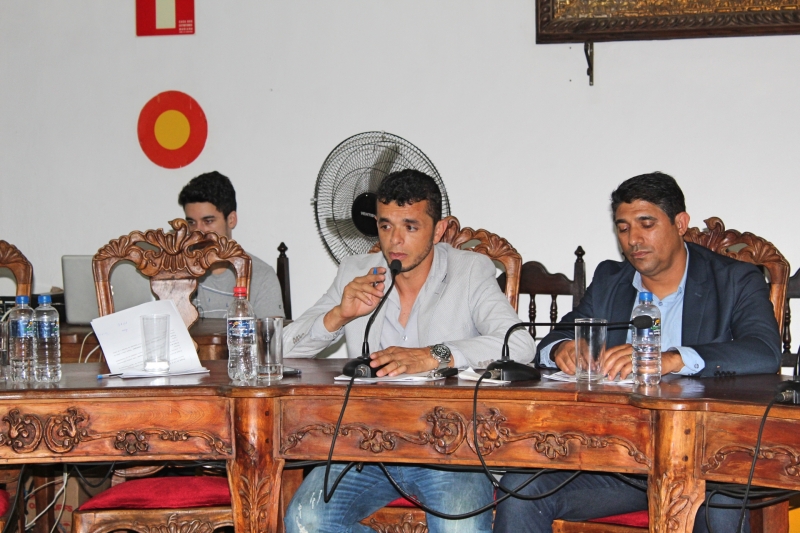Vereadores debatem os assuntos da 35ª Reunião Ordinária.