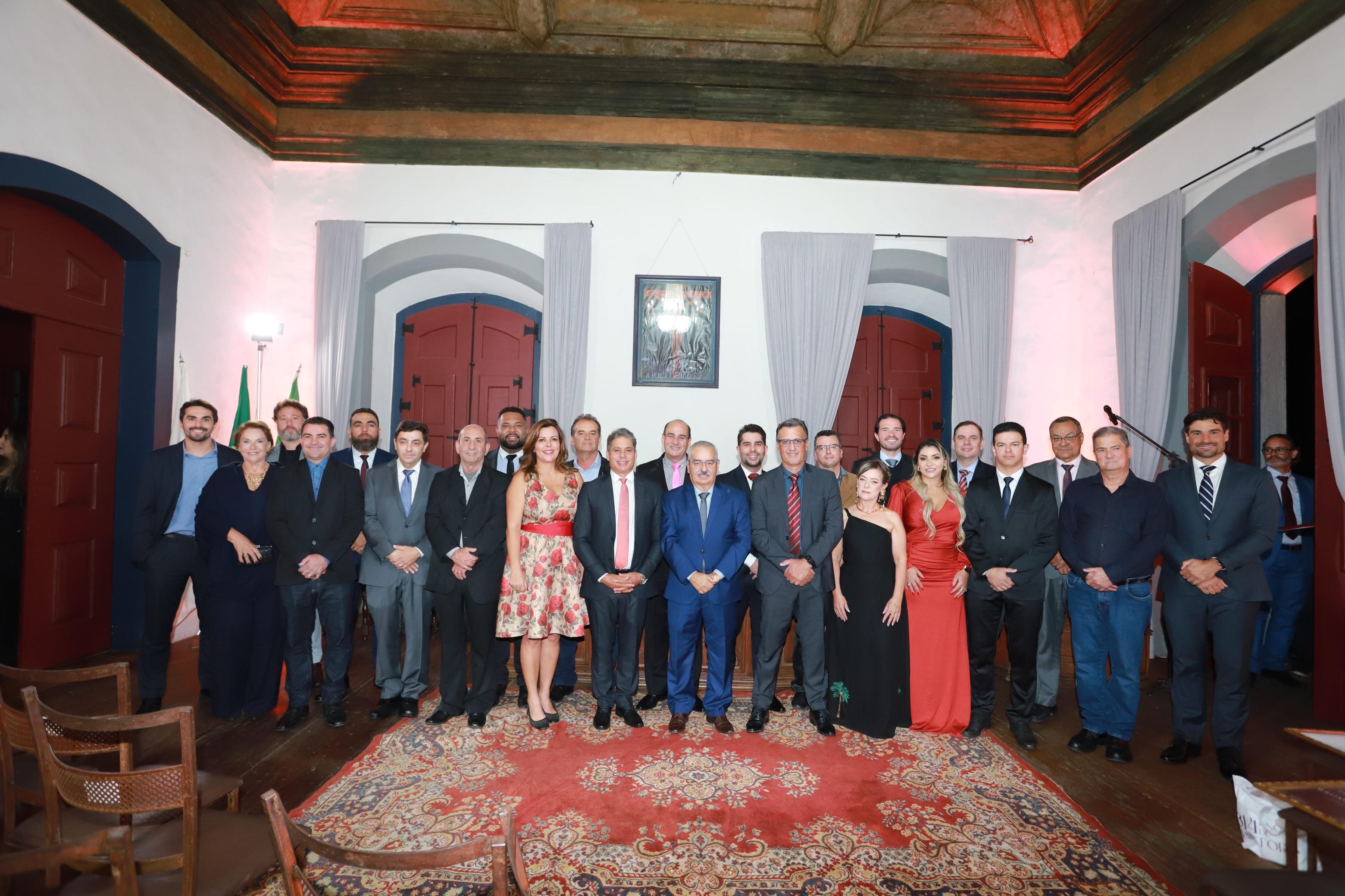 Câmara concede títulos de Cidadania Honorária e medalhas do Mérito Legislativo no dia dos seus 314 anos de fundação
