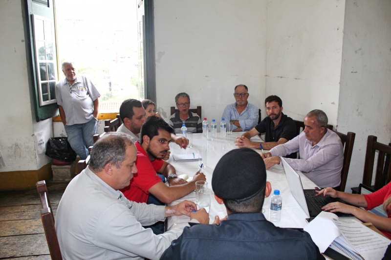 Debate sobre melhorias de segurança da Rodovia MG 129