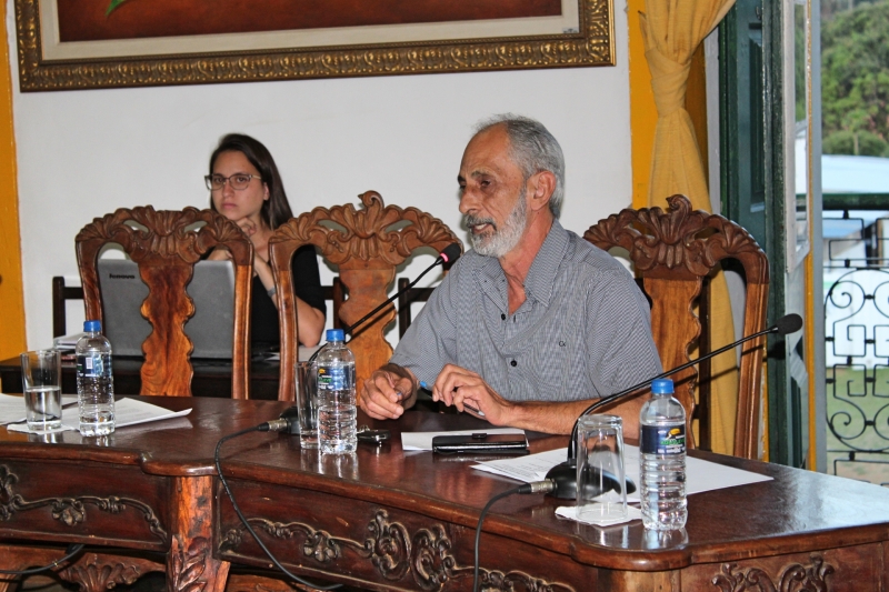 Vereadores debatem os assuntos da 31ª Reunião Ordinária.
