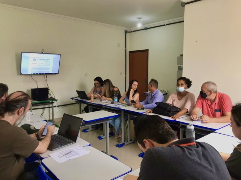 Comissões da Câmara propõe melhorias para PL sobre gestão democrática no ensino público de Mariana
