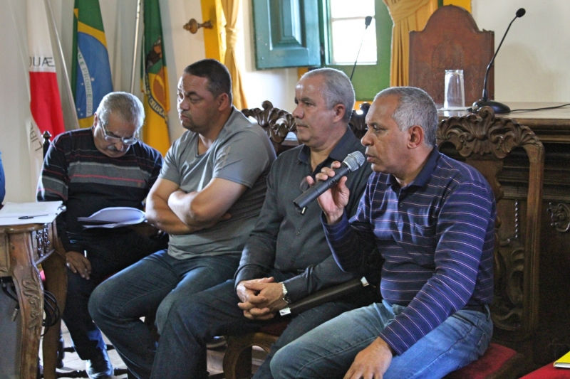Secretários municipais participaram da reunião.