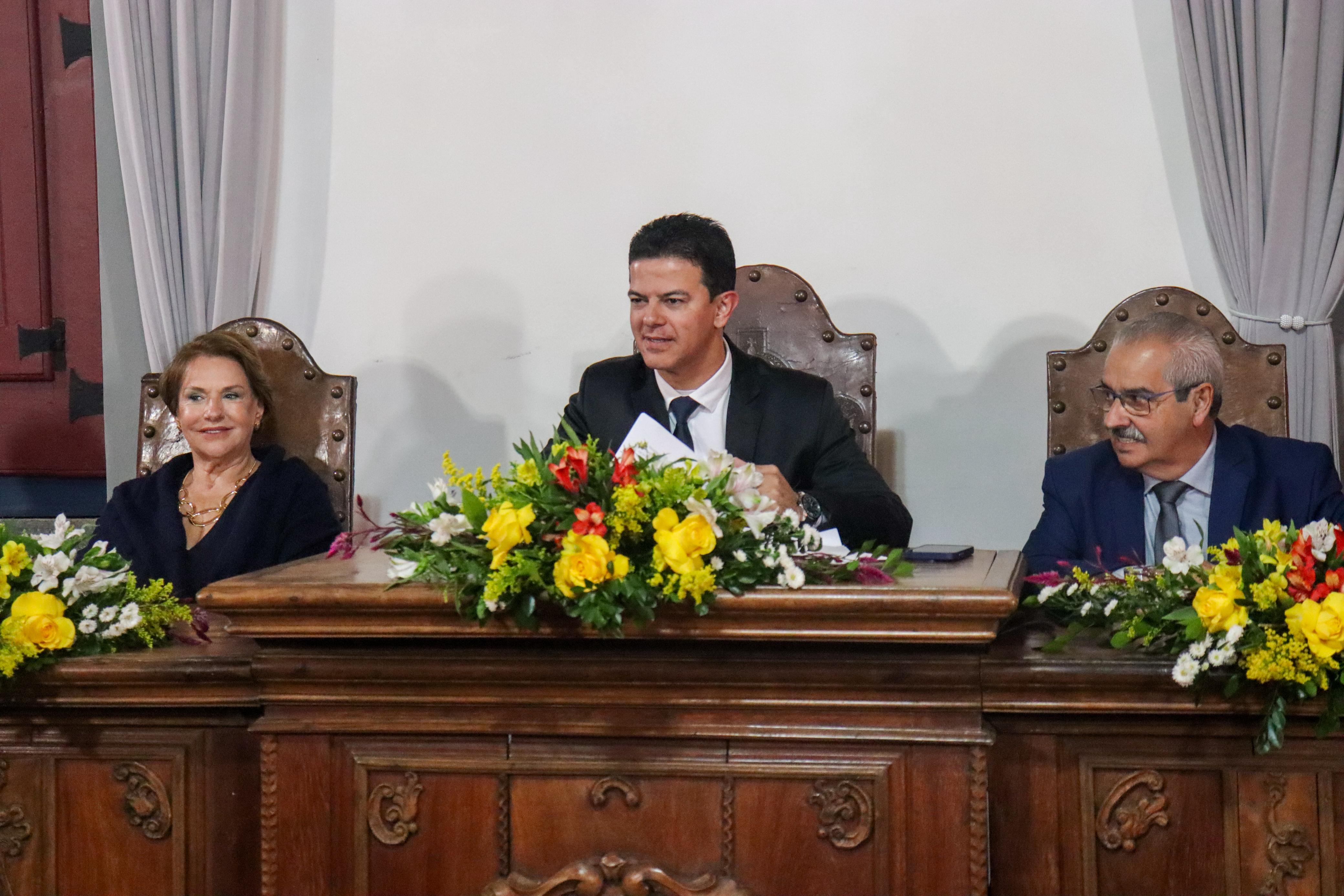 Câmara concede títulos de Cidadania Honorária e medalhas do Mérito Legislativo no dia dos seus 314 anos de fundação